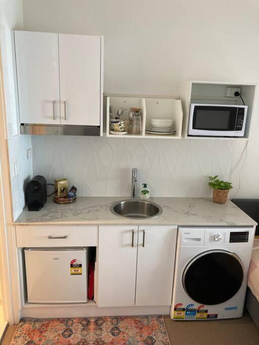 Newly Renovated Appartamento Sydney